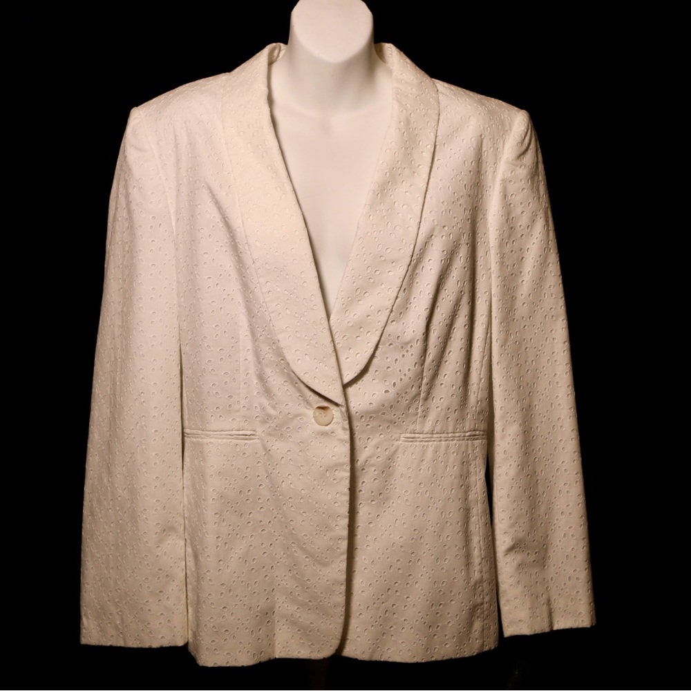 Preston & York Cream Lace Blazer